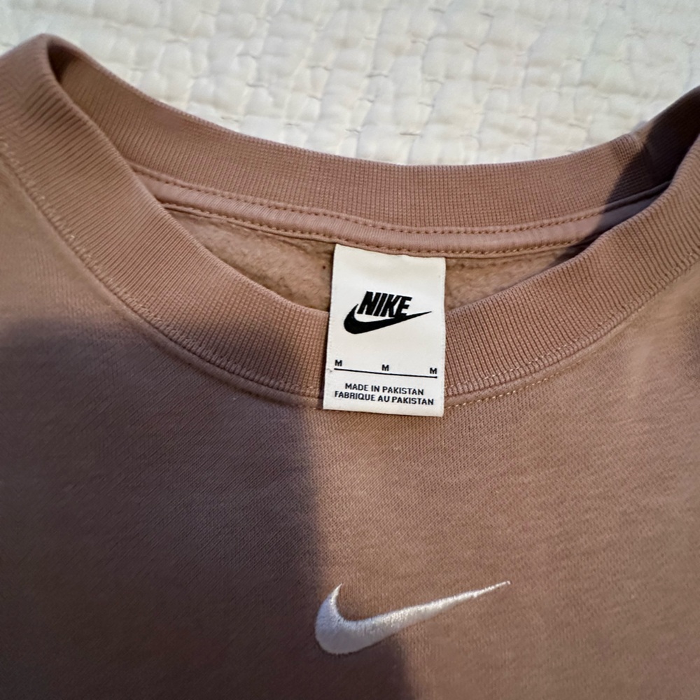 Nike sweatshirt